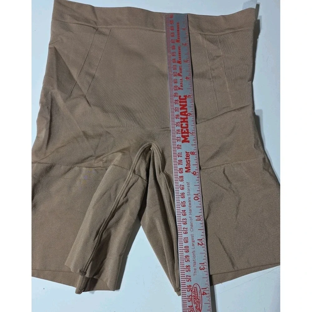 Spanx By Sara Blakely Womens Mid-Thigh‎ Short Size M Dark Soft Nude Shapewear